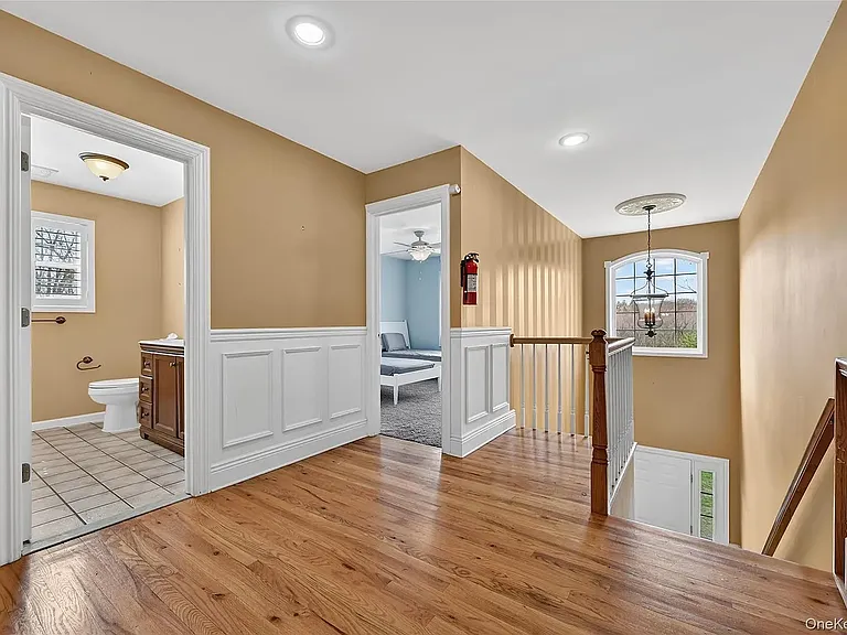 1071 Craigville Rd — Photo 16