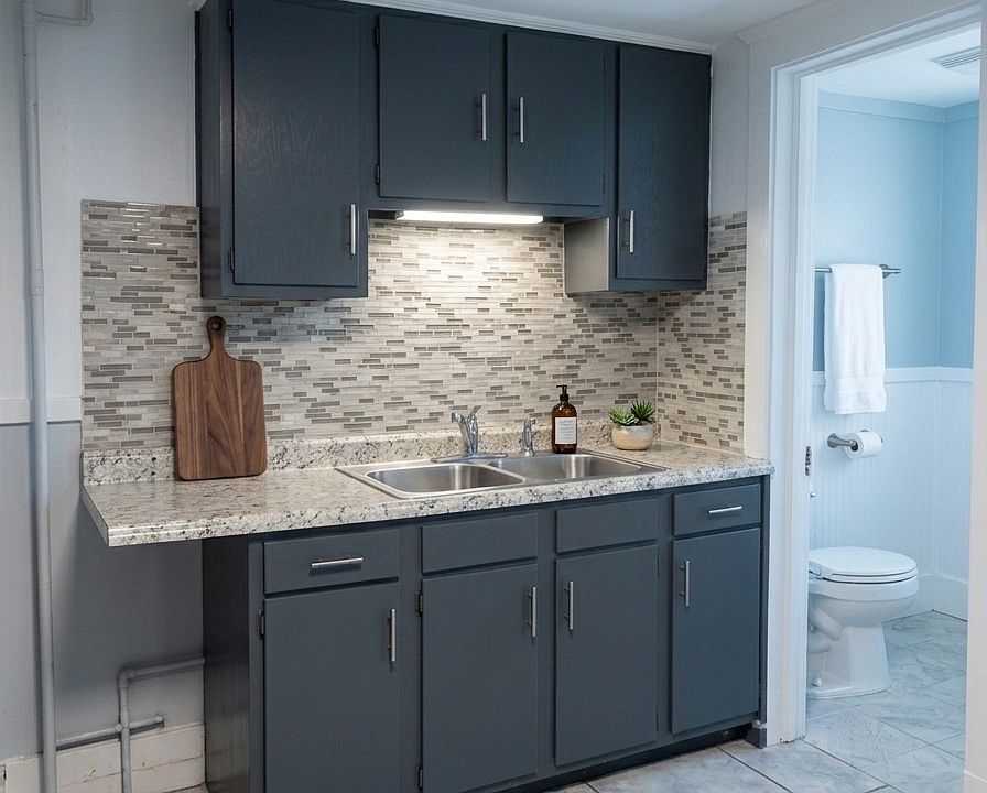1st image of 311 E Grove St #1L