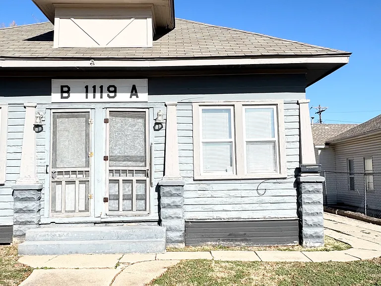 1119 NW 9th St #A — Photo 3