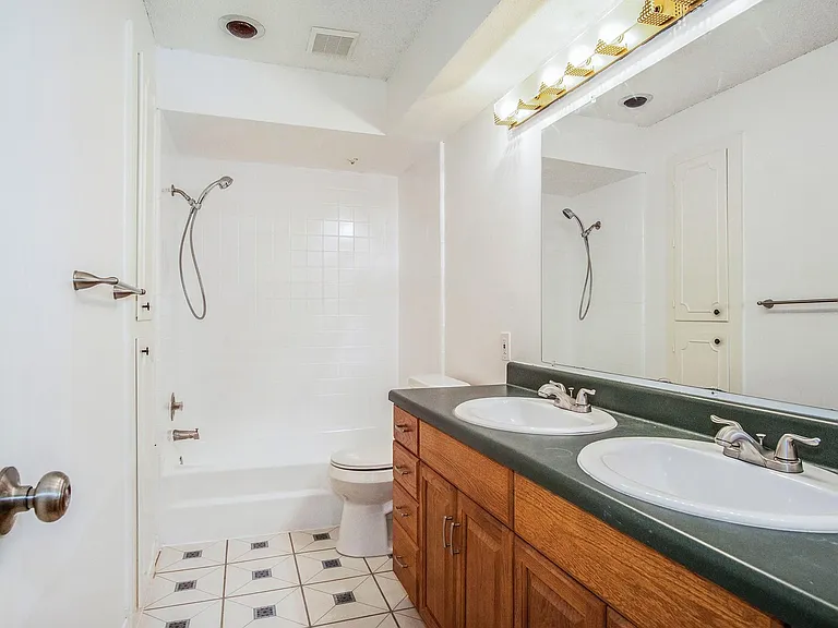 14304 Misty Meadow Ln — Photo 11