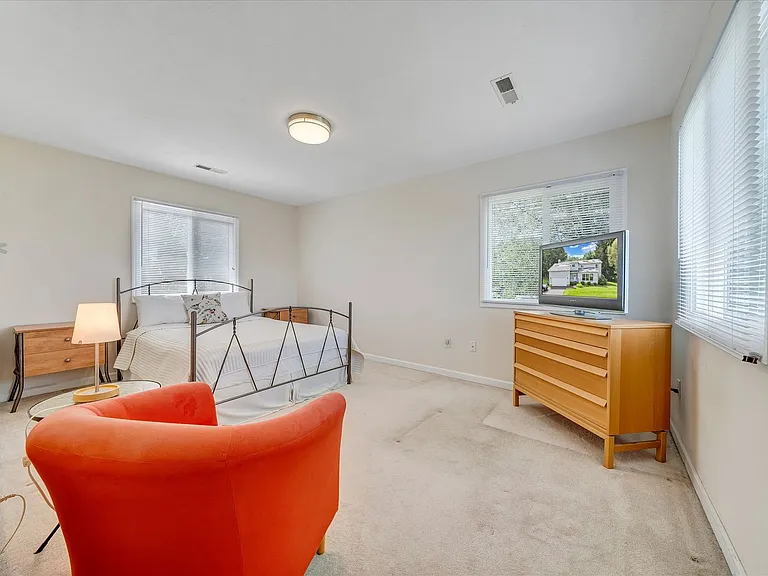 504 Cedar Orchard Dr W — Photo 11