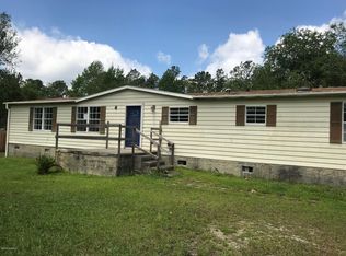 517 Green Acres Dr, Hampstead, NC 28443