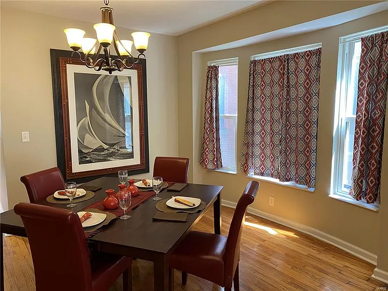 5375 Pershing Ave #1E — Photo 6