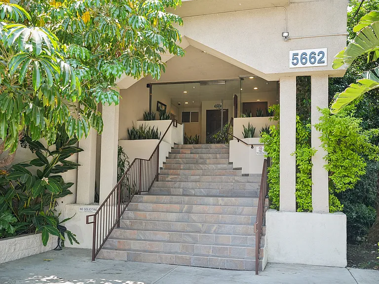 5662 La Mirada Ave. — Photo 26