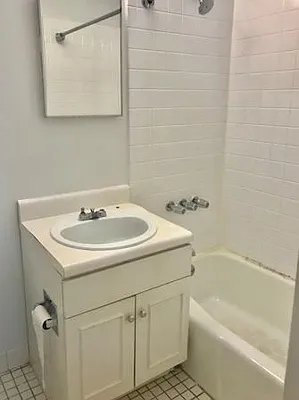 Rented by Veritas Property Management | media 9