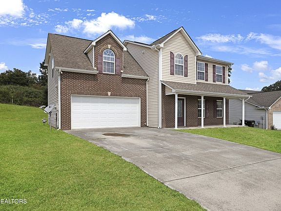 3rd image of 6811 Highbank Ln