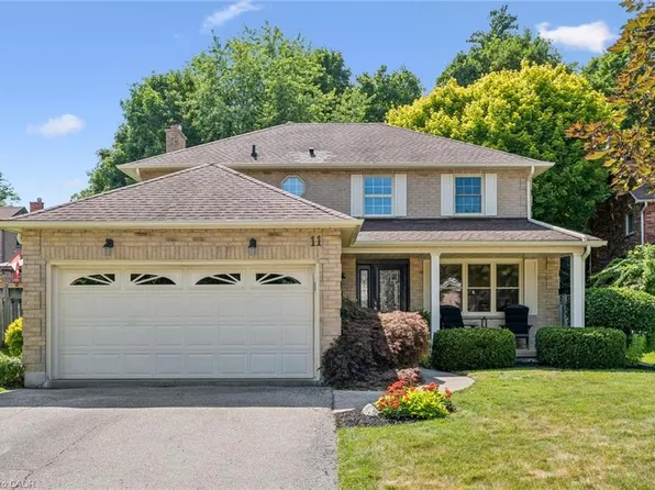 11 Bitzer Ct, Cambridge, ON N3C 3R6