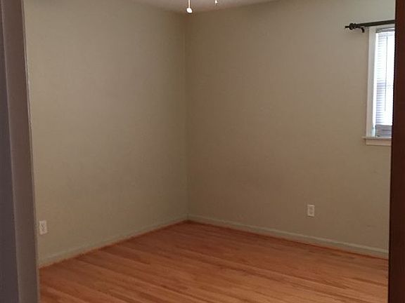 9021 Leverne Bedroom I
