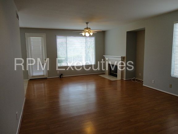 4th image of 27527 Woodfield Pl