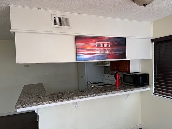 3rd image of 7562 24th St #4