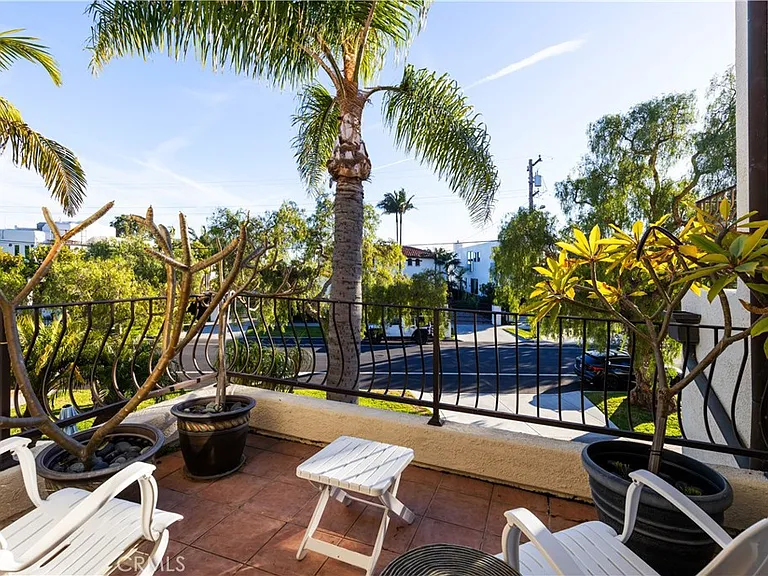 24421 Santa Clara Ave — Photo 2