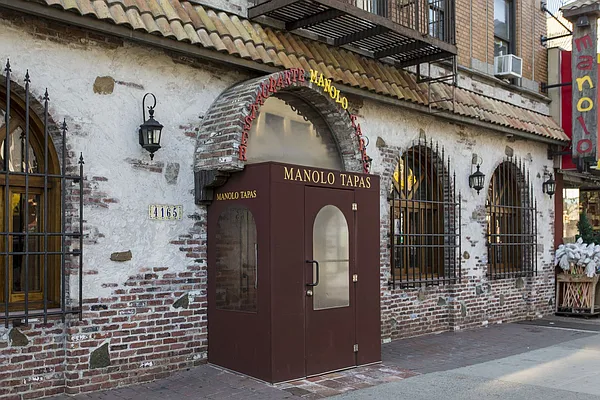 Rented by Dixon Advisory USA Inc. | media 10