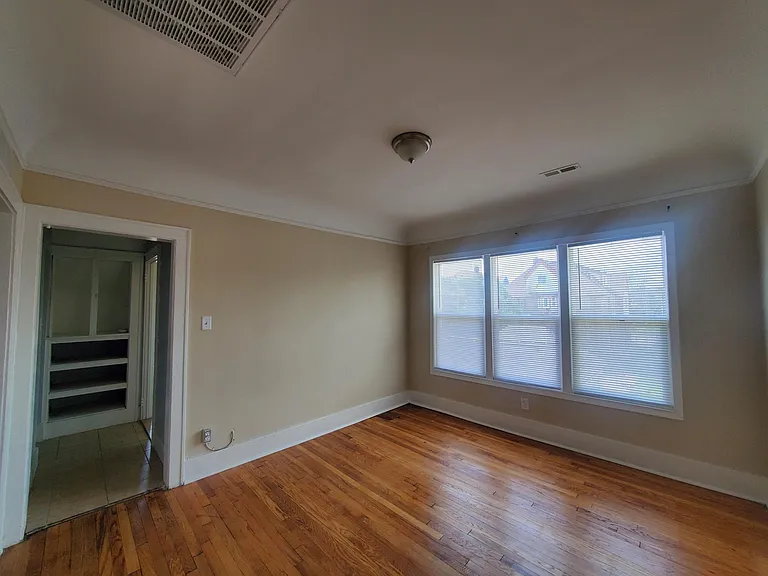 3345 Hogarth Ave #2 — Photo 20