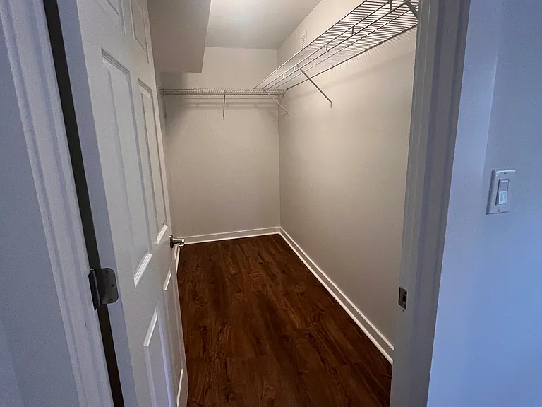 930 Battery Ave — Photo 10