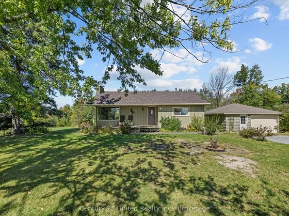 1676 8th Line, Selwyn, ON K0L 2H0