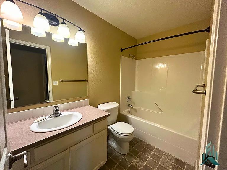 1762 Antelope Cir SW — Photo 15