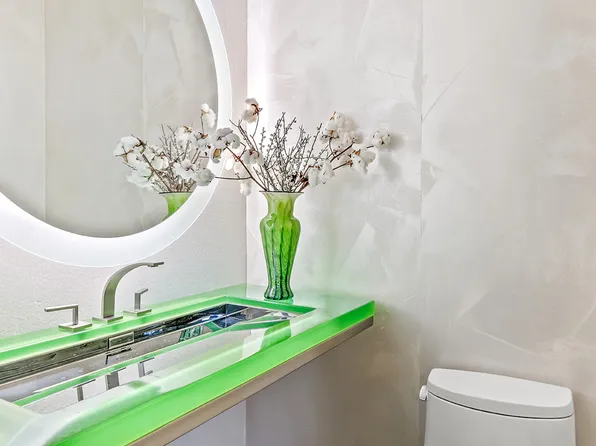 641 5th Avenue image 8 of 9