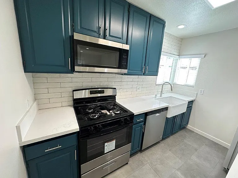 174 Quincy Ave #3 — Photo 10