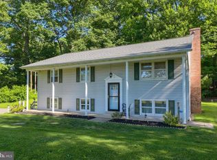 1964 Old Line Rd, Manheim, PA 17545