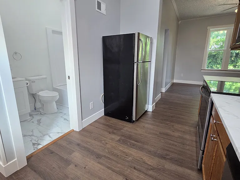 127 Retreat St — Photo 11