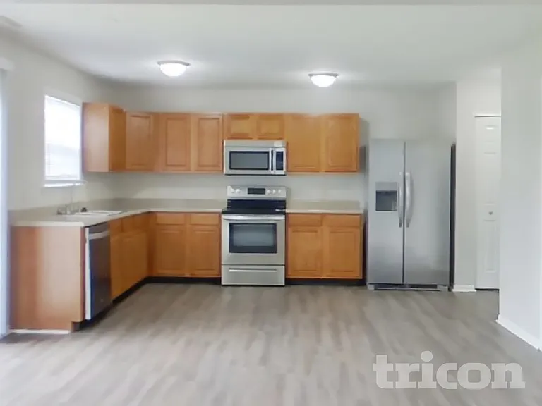 7713 Brandenburg Way — Photo 5
