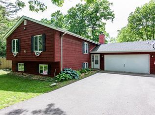 6819 Prospect Pl, Spring Grove, IL 60081