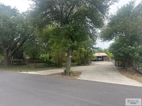 6555 W Lakeside Blvd, Olmito, TX 78575