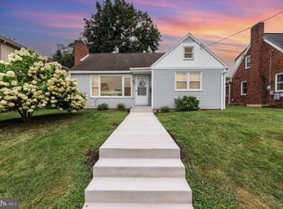 19 W Maplewood Ave, Mechanicsburg, PA 17055