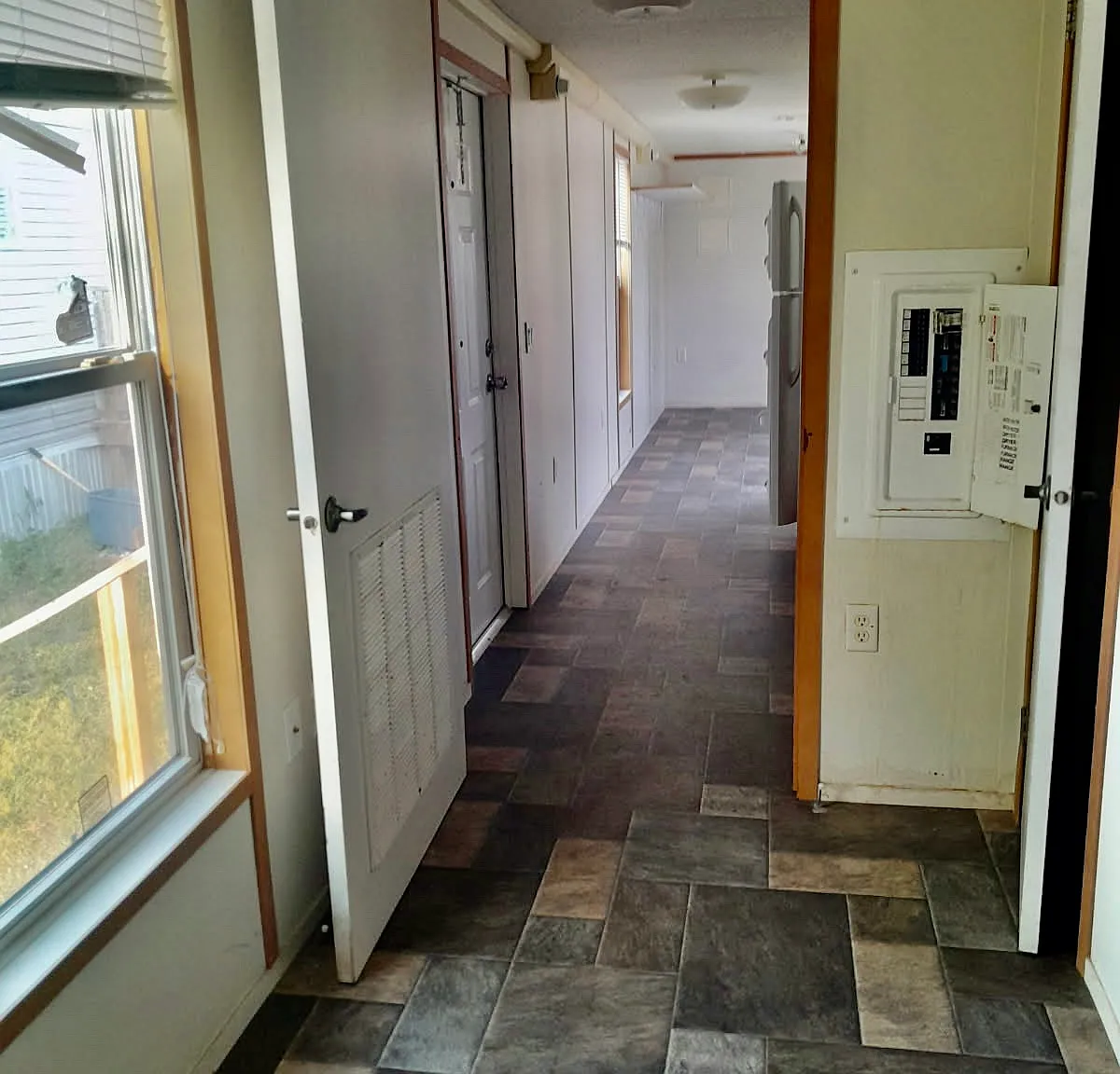 4527 Highway 90 — Photo 3