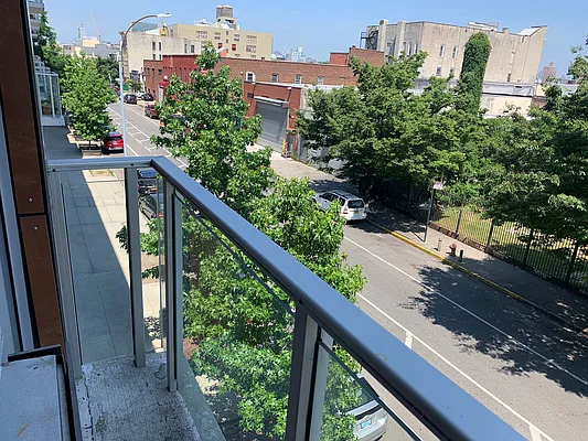 Rented by Chana Ofek, LREB | media 4