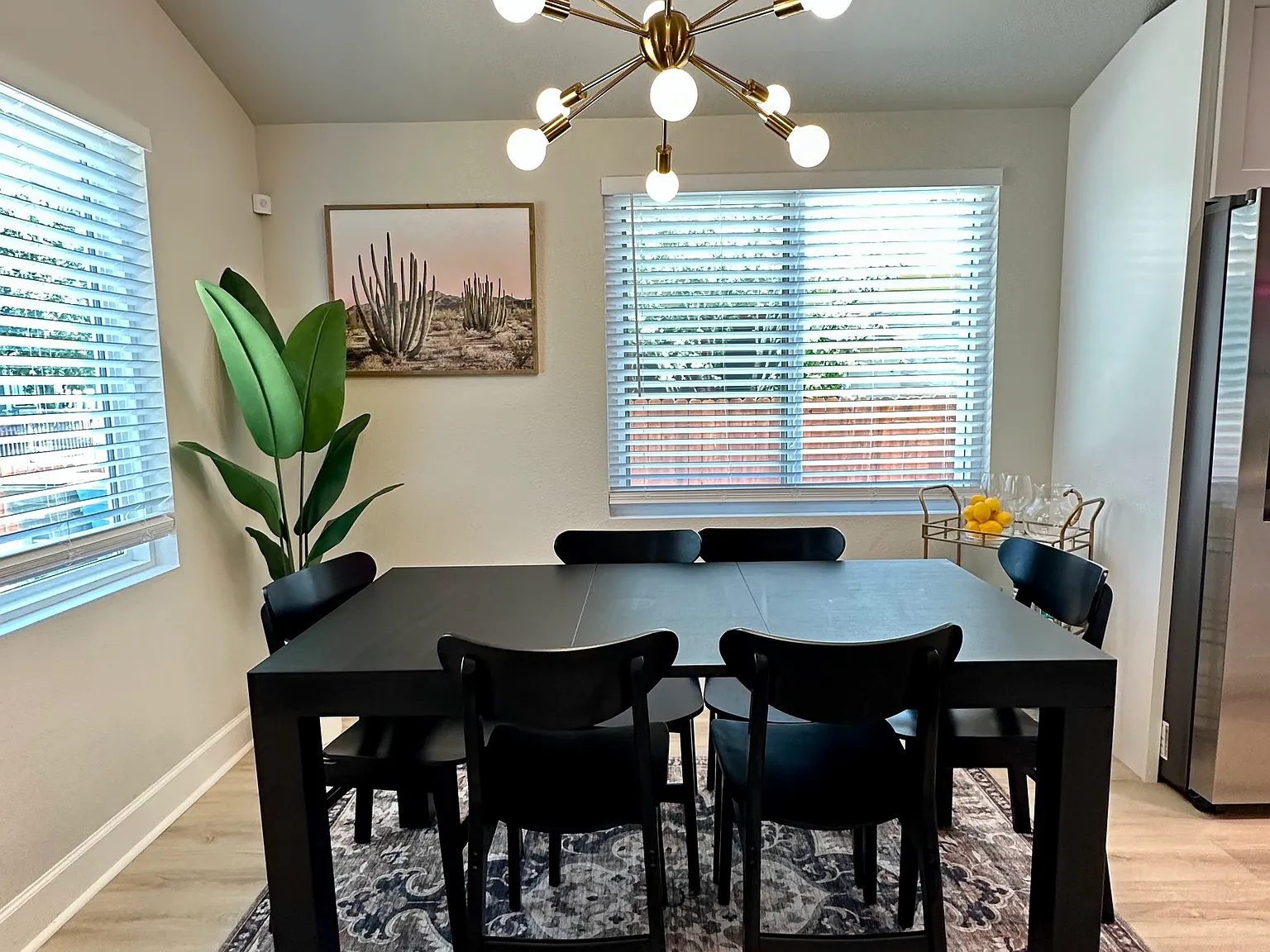 3 bed, 1204 sqft, $2,699 — Photo 2