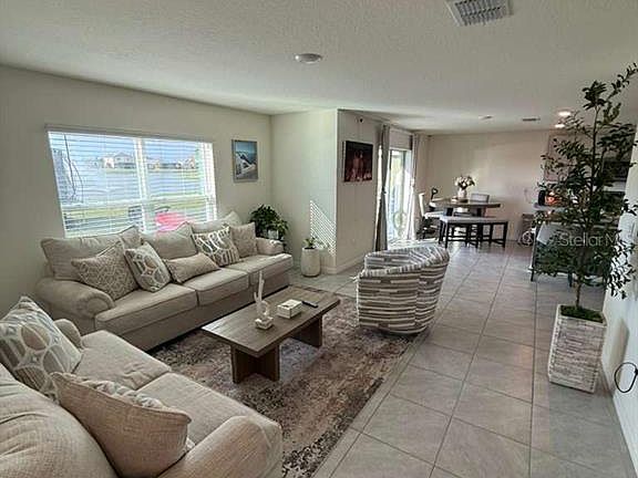 4th image of 10662 Chippewa Dr