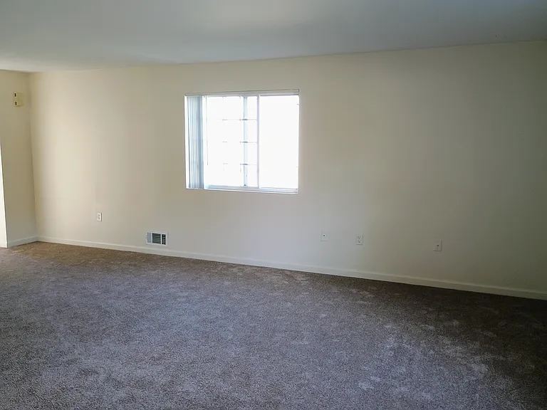 8936 Sheridan Rd #19 — Photo 47