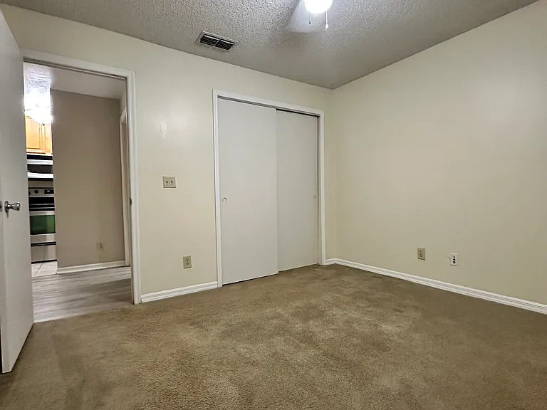 6004 Westgate Dr #6004 — Photo 4