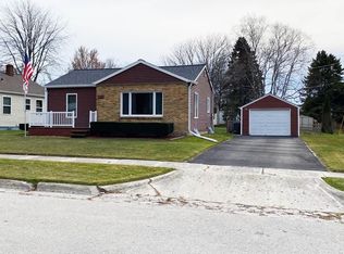 206 Stassen St, Algoma, WI 54201
