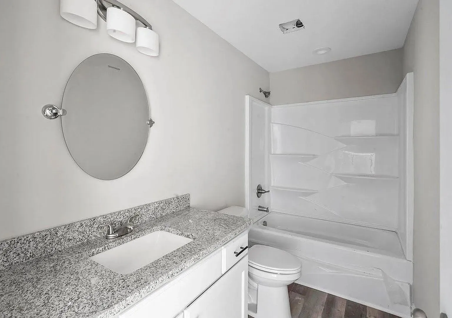 Room in 4 Bedroom Home at Kenhill Dr — Photo 4