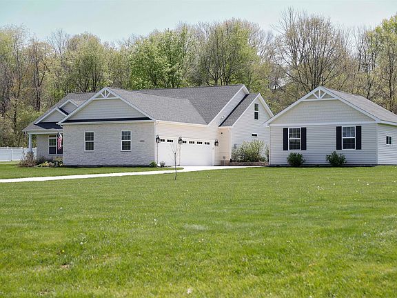 3rd image of 8375 Shepardson Creek Dr