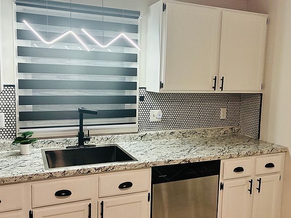 5th image of 60 Chapin St APT D