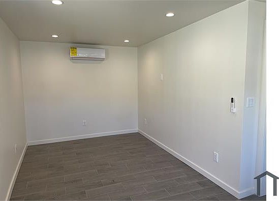 2nd image of 626 S Hamilton Blvd