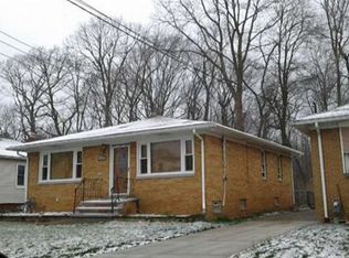 2826 Hearthstone Rd, Parma, OH 44134