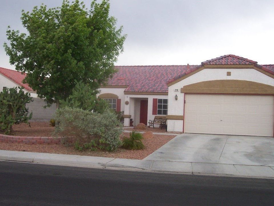 Front has desert landscaping