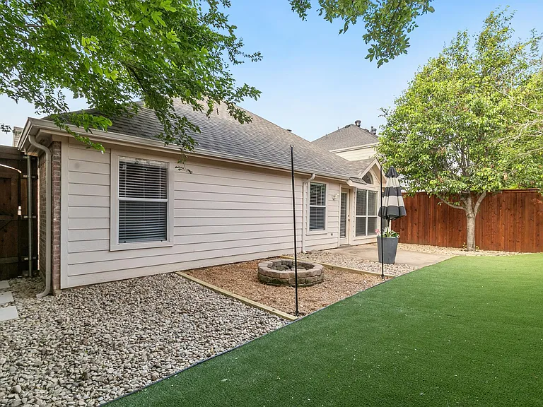 615 Lake Bridge Dr — Photo 41