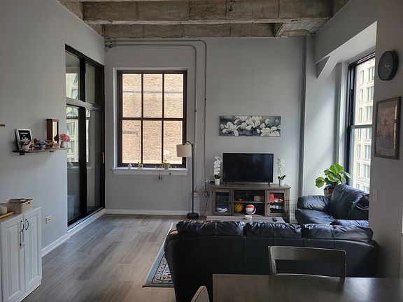4th image of 20 N State St APT 706