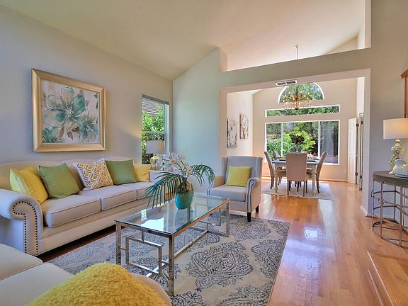 3rd image of 11757 Pine Brook Ct