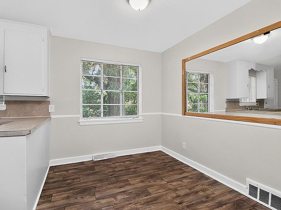 5th image of 2642 Arnold Dr