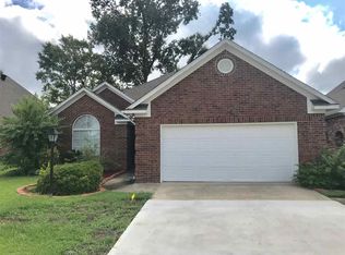 138 Oakleigh Dr, Clinton, MS 39056