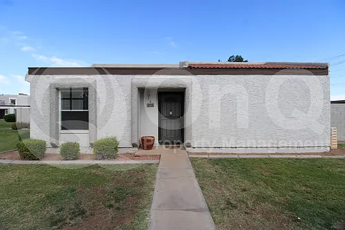 928 E Diamond Dr Photo 1