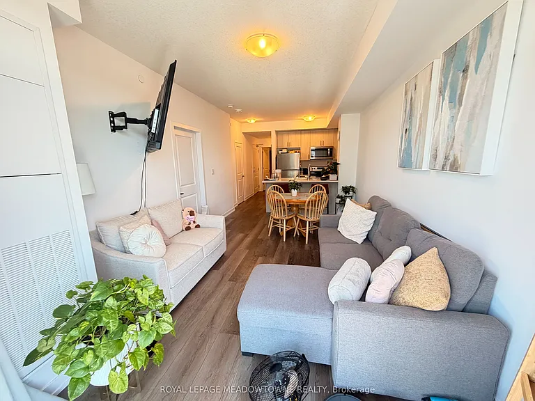 460 Dundas St E #801 — Photo 8
