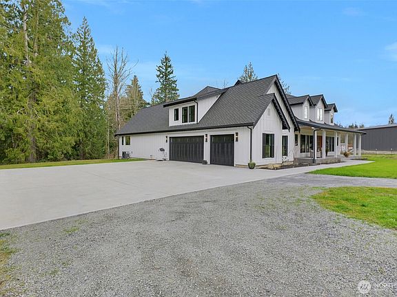 4th image of 20303 44th Avenue NW