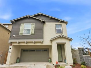 898 Lake Park Cir, Galt, CA 95632